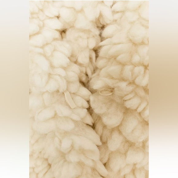 New ZARA Fleece Cream Jacket - Picture 8 of 8